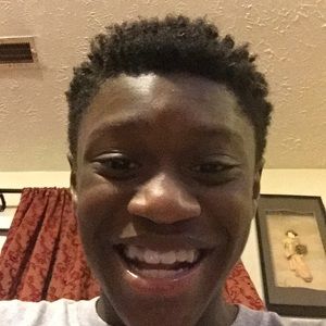 Meet your Posher, Uriel